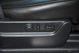 2013款凯迪拉克凯雷德6.2L