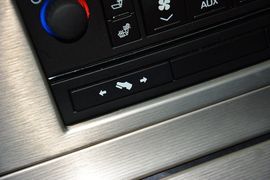 2013款凯迪拉克凯雷德6.2L