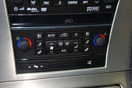 2013款凯迪拉克凯雷德6.2L