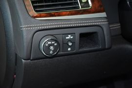 2013款凯迪拉克凯雷德6.2L