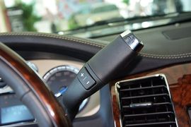 2013款凯迪拉克凯雷德6.2L