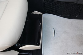2010款奔驰E300深度试驾