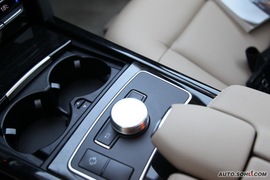 2010款奔驰E300深度试驾