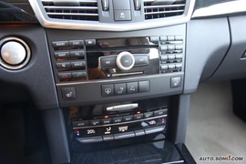 2010款奔驰E300深度试驾