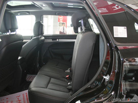 2010款起亚新索兰托到店实拍