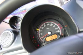 09款铃木新奥拓内饰