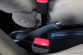 09款铃木新奥拓内饰