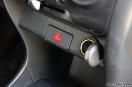 09款铃木新奥拓内饰