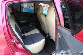 09款铃木新奥拓内饰