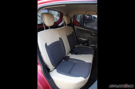 09款铃木新奥拓内饰