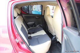 09款铃木新奥拓内饰