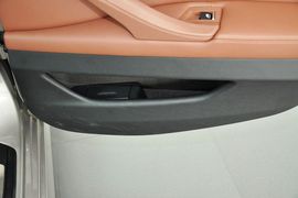 2014款宝马520i典雅型