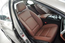 2014款宝马520i典雅型