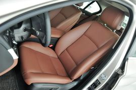 2014款宝马520i典雅型