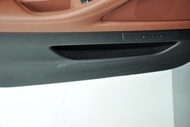 2014款宝马520i典雅型