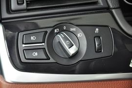2014款宝马520i典雅型