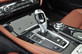 2014款宝马520i典雅型