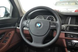 2014款宝马520i典雅型