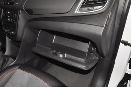 2014款别克昂科拉1.4T手动两驱都市运动型