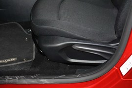 2014款雪铁龙全新爱丽舍1.6L舒适手动型深内饰版