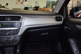 2014款雪铁龙全新爱丽舍1.6L舒适手动型深内饰版