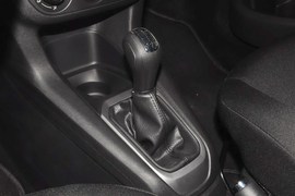 2014款雪铁龙全新爱丽舍1.6L舒适手动型深内饰版