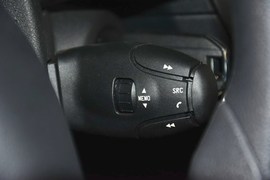 2014款雪铁龙全新爱丽舍1.6L舒适手动型深内饰版