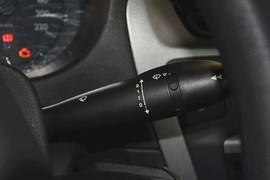 2014款雪铁龙全新爱丽舍1.6L舒适手动型深内饰版