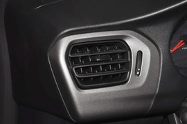 2014款雪铁龙全新爱丽舍1.6L舒适手动型深内饰版