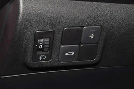 2014款雪铁龙全新爱丽舍1.6L舒适手动型深内饰版