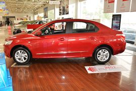 2014款雪铁龙全新爱丽舍1.6L舒适手动型深内饰版