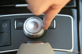 2009款奔驰E300导航评测