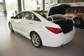 2014款现代索纳塔八