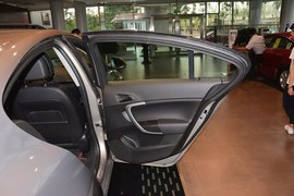 2014款别克君威1.6T
