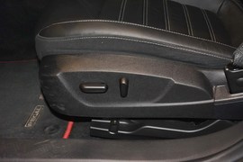 2014款别克君威1.6T