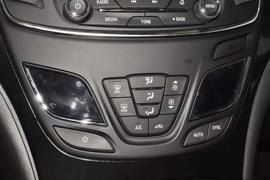 2014款别克君威1.6T