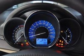2014款丰田YARiS