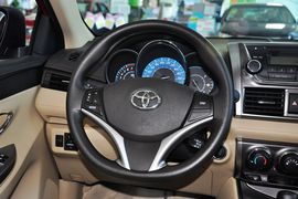 2014款丰田YARiS