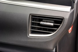 2014款丰田卡罗拉1.8L