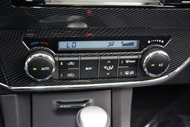 2014款丰田卡罗拉1.8L