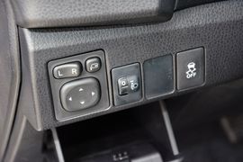 2014款丰田卡罗拉1.8L