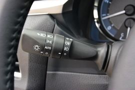 2014款丰田卡罗拉1.8L