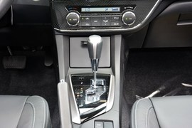 2014款丰田卡罗拉1.8L