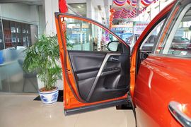 2013款丰田RAV4