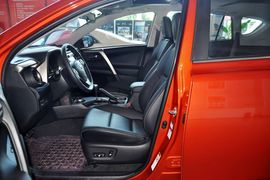 2013款丰田RAV4
