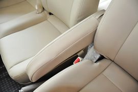 2012款上汽大通V80