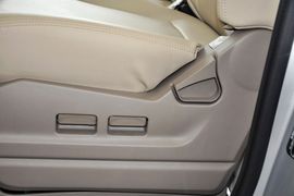 2012款上汽大通V80