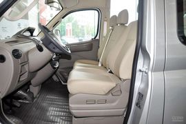 2012款上汽大通V80