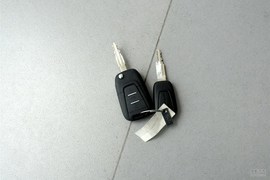 2012款上汽大通V80