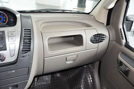 2012款上汽大通V80